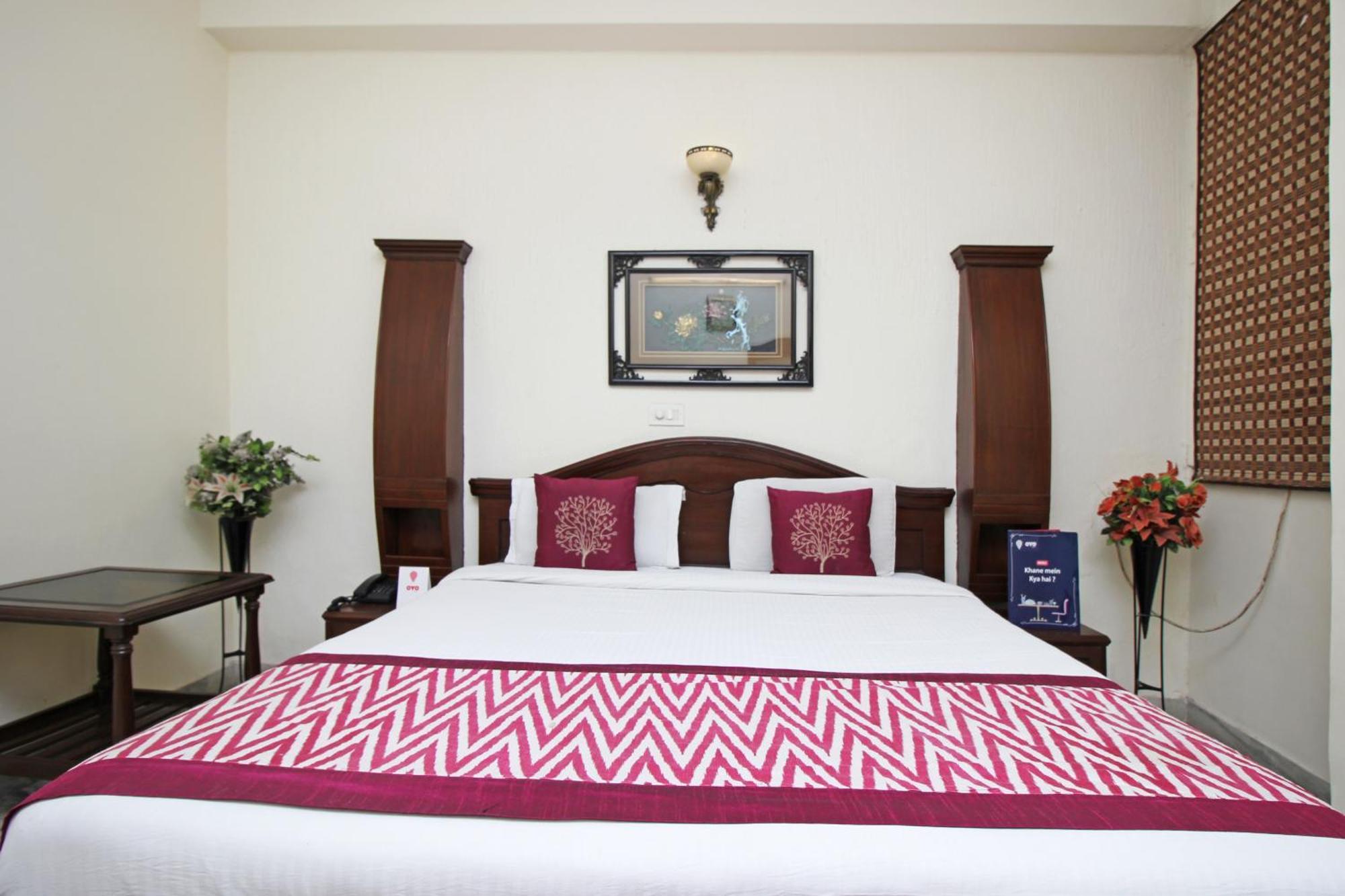 Hotel Garden View Дели Экстерьер фото